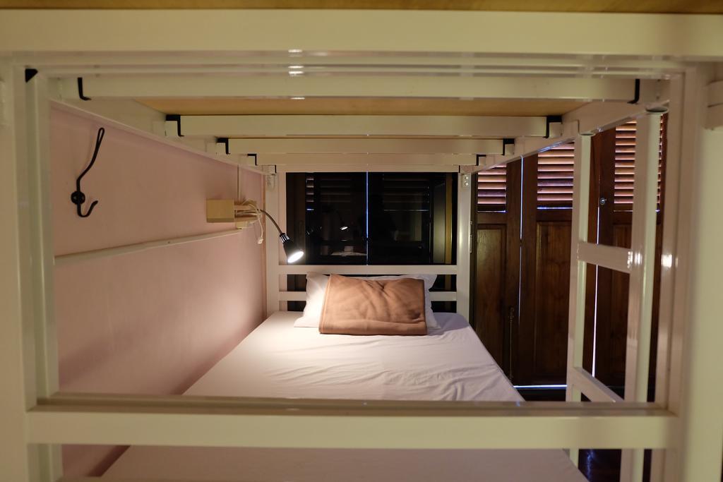 בנגקוק Tiny Hostel מראה חיצוני תמונה