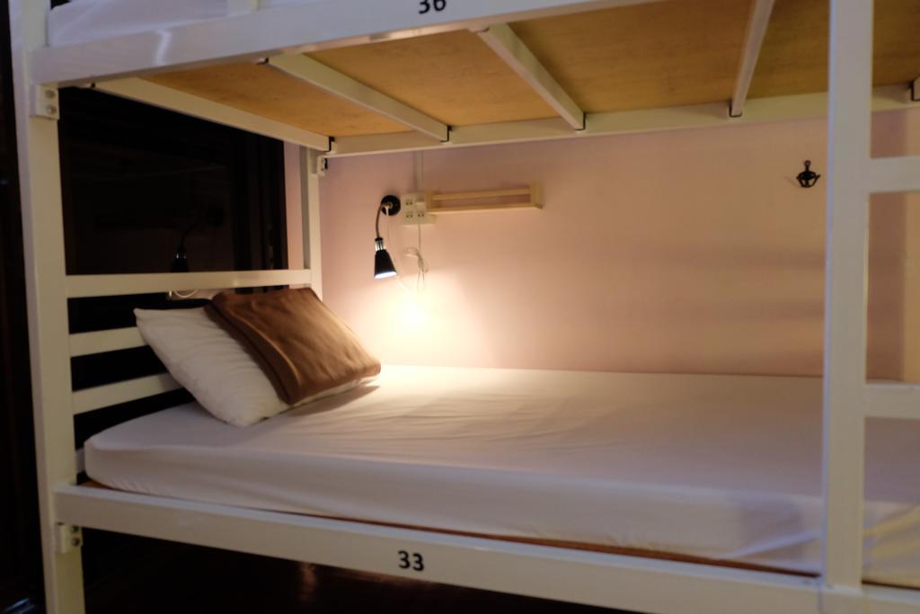 בנגקוק Tiny Hostel מראה חיצוני תמונה