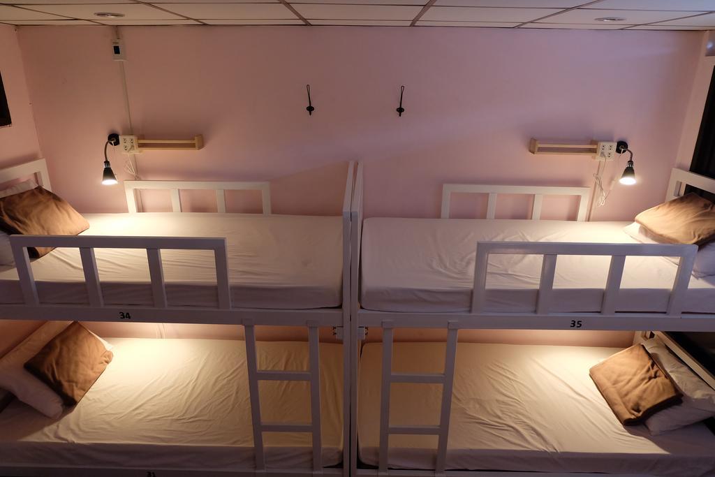 בנגקוק Tiny Hostel מראה חיצוני תמונה